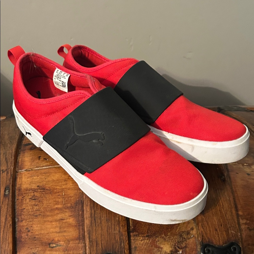 Puma Men's Red and Black Slip-On Sneakers